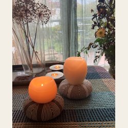 Tikar-ring - perler i gull og hvitt