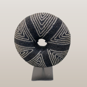 Tikar-ring - perler i s�lv og sort