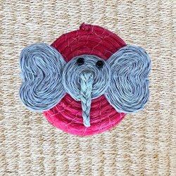 Dumbo - liten fuchsia-farget boks i sisal